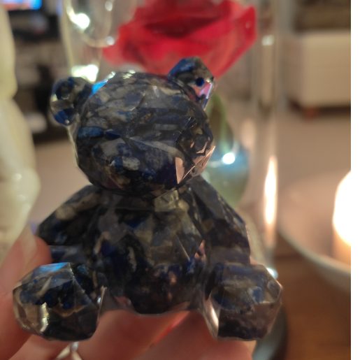 ours en lapis lazuli