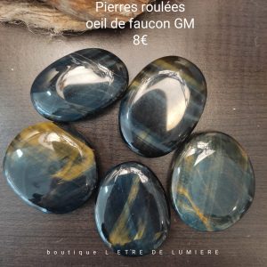 Pierre oeil de faucon