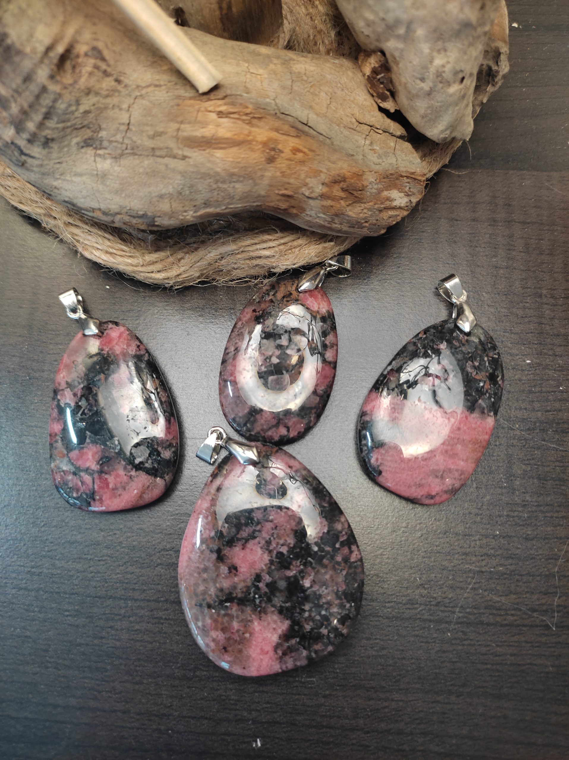 pendentif rhodonite
