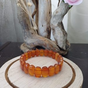 Bracelet en cornaline carré